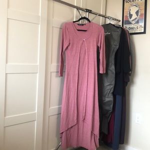 XS My Batua pink abaya with pockets